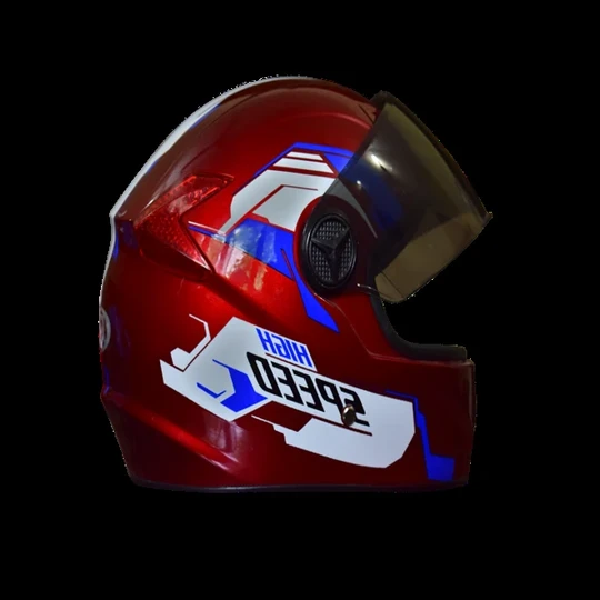 Helmet image 3