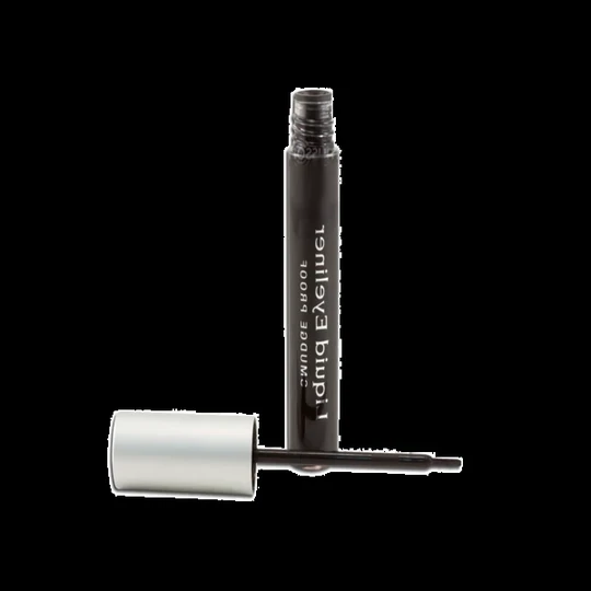 Eyeliner image 3